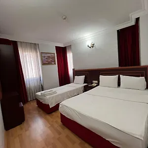 Hotel Red White